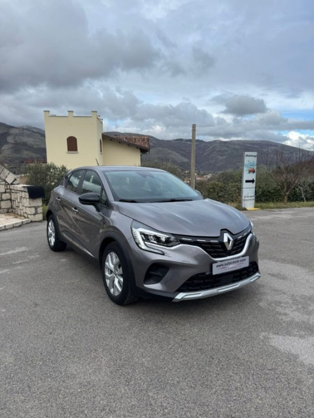 Renault Captur Blue dCi 95 CV Intens - foto 3 di 22
