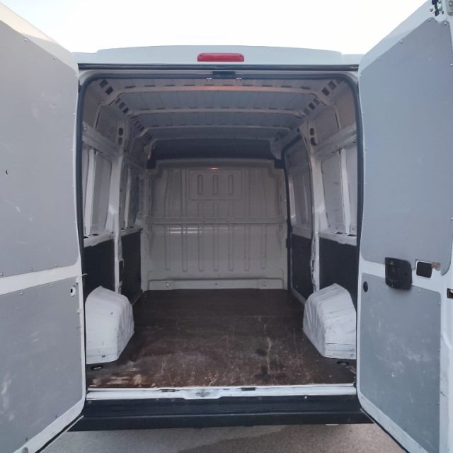Citroen Jumper 30 BlueHDi 120 S&S PM-TM Furgone, del 2021, 180.000 km, in vendita a San Gregorio Magno (SA)