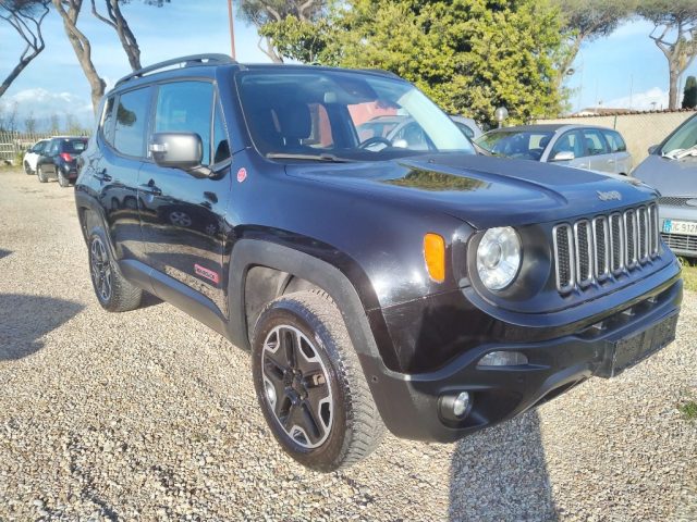 Jeep Renegade 2.0 Mjt 170CV 4WD Active Drive Low Trailhawk - foto 2 di 4