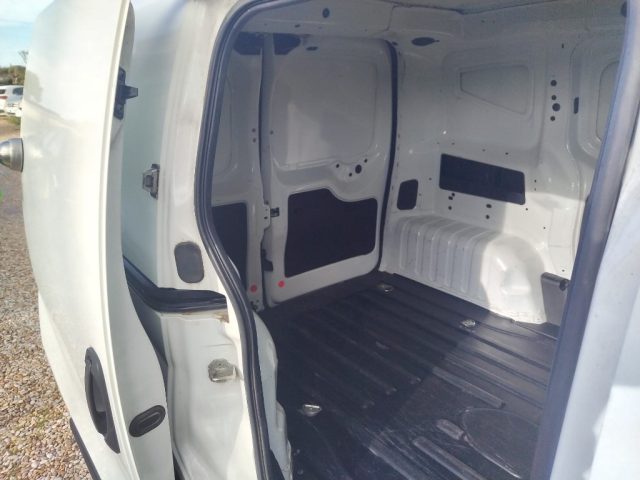 Fiat Fiorino 1.3 MJT 80CV Cargo SX, del 2016, 124.000 km, in vendita a Roma (RM)