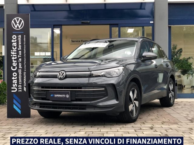 Volkswagen Tiguan 1.5 eTSI 150 CV ACT DSG *NAVIGATORE*CERCHI 18* usato a FELTRE
