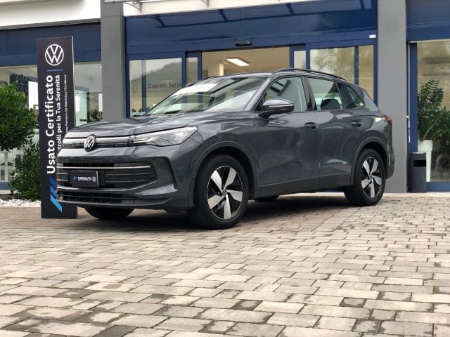 Volkswagen Tiguan 1.5 eTSI 150 CV ACT DSG *NAVIGATORE*CERCHI 18* - foto 4 di 4