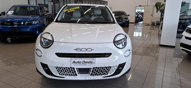 Fiat 600 Hybrid 100 CV DCT MHEV La Prima - foto 2 di 4