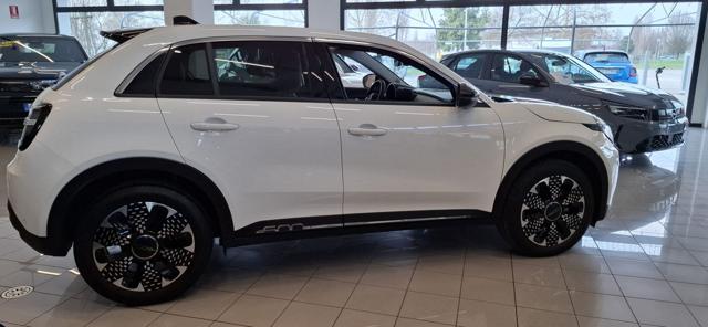 Fiat 600 Hybrid 100 CV DCT MHEV La Prima - foto 3 di 4