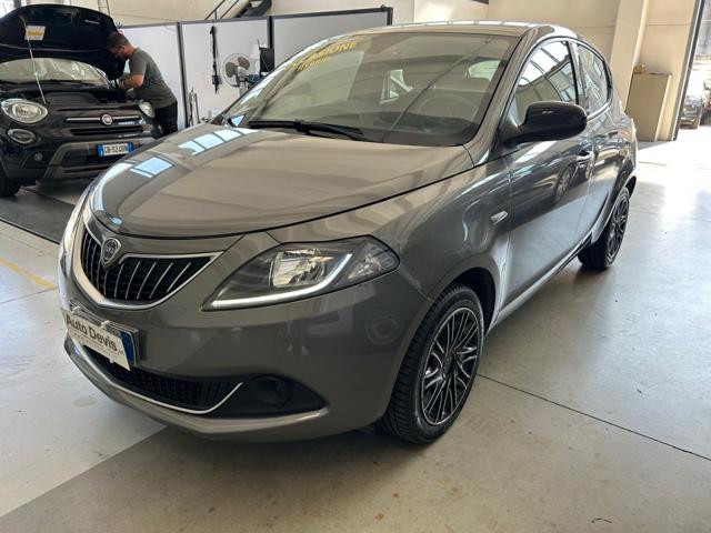 Lancia Ypsilon 1.0 FireFly 5 porte S&S Hybrid usato a PIAZZOLA SUL BRENTA