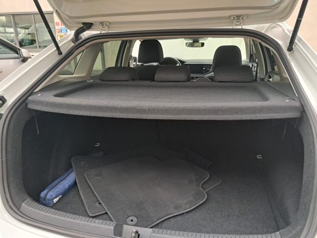 Volkswagen Taigo 1.0 TSI - foto 3 di 19