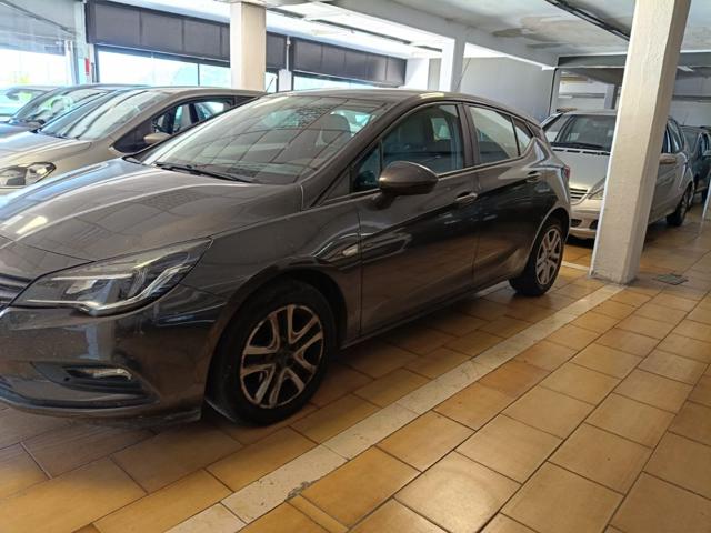 Opel Astra 1.6 CDTI 136CV EcoFLEX S&S 4 porte Elective - foto 2 di 4