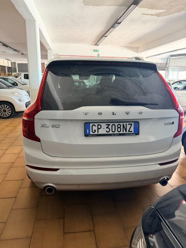 Volvo XC90 B5 (d) AWD automatico Core - foto 4 di 4