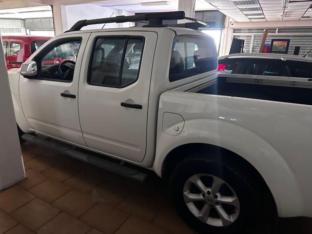 Nissan Navara 2.5 dCi 2 porte King Cab LE - foto 2 di 4