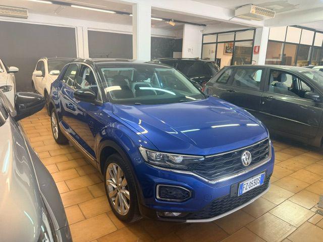 Volkswagen T-Roc 1.0 TSI 115 CV Style BlueMotion Technology - foto 2 di 4