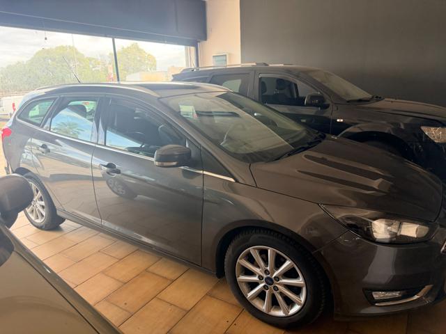 Ford Focus 1.5 EcoBoost 150 CV Start&Stop ST Line Business - foto 2 di 4