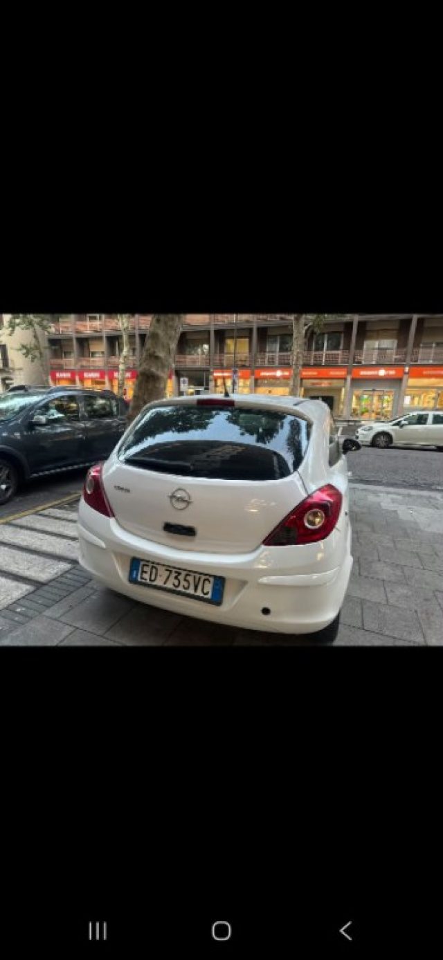 Opel Corsa 1.2 3 porte Easytronic Sport, del 2008, 178.000 km, in vendita a Sassari (SS)