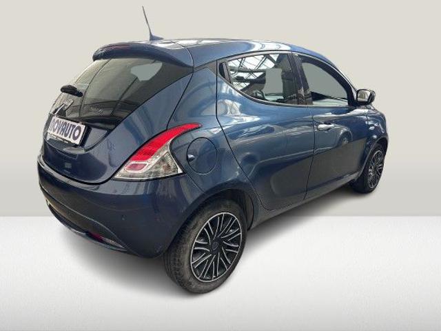Lancia Ypsilon 1.0 FireFly 5 porte S&S Hybrid Ecochic Gold - foto 4 di 4