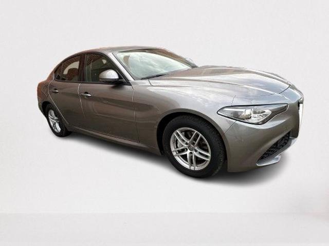 Alfa Romeo Giulia 2.2 Turbodiesel 160 CV AT8 Business - foto 2 di 4