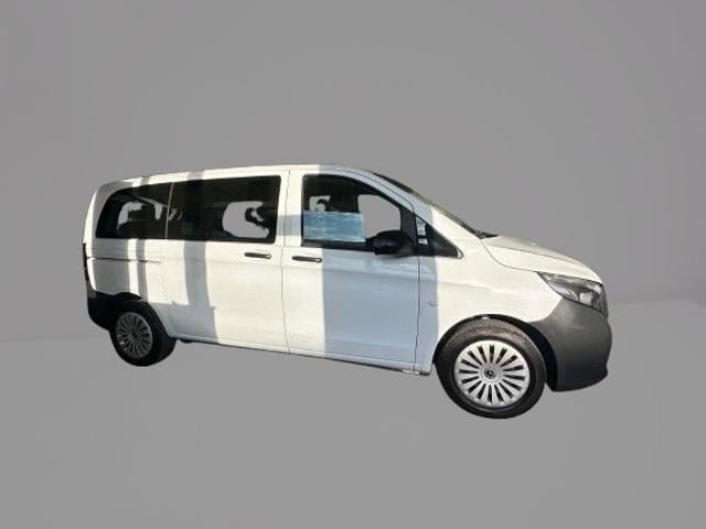 Mercedes-Benz Vito 2.0 124 CDI PC Tourer Pro Compact 4X4 - foto 3 di 4