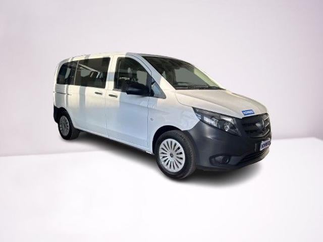 Mercedes-Benz Vito 2.0 124 CDI PC Tourer Pro Compact 4X4 - foto 2 di 4