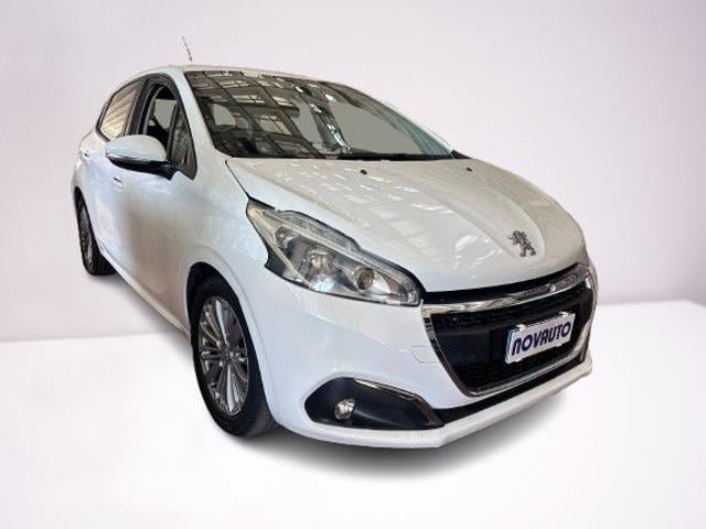Peugeot 208 1° serie BlueHDi 75 5 porte Active, del 2017, 200.000 km, in vendita a Cagliari (CA)