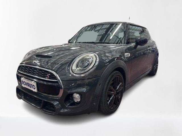 MINI Cooper SD 2.0 Cooper SD aut., del 2018, 70.000 km, in vendita a Cagliari (CA)