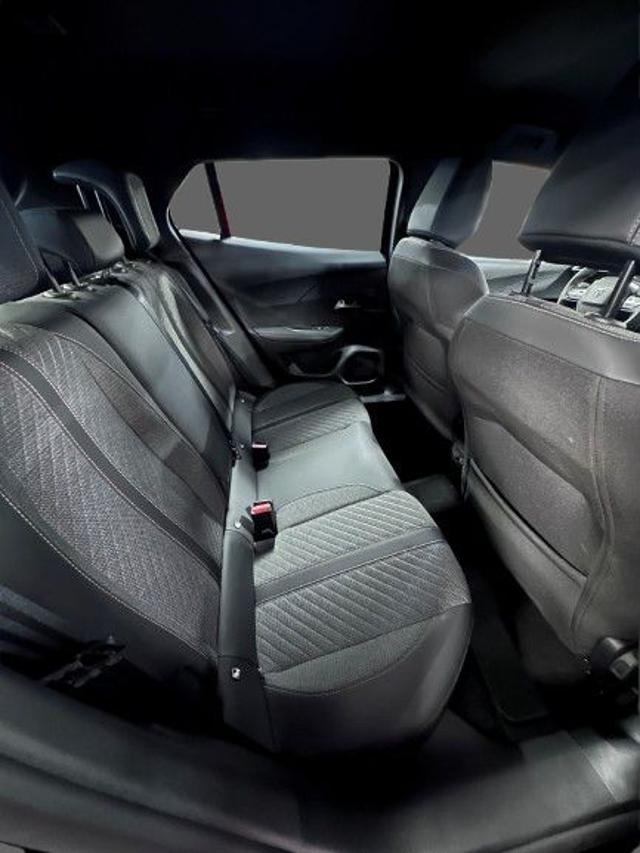Peugeot 2008 Hybrid 136 e-DCS6 Allure - foto 4 di 4