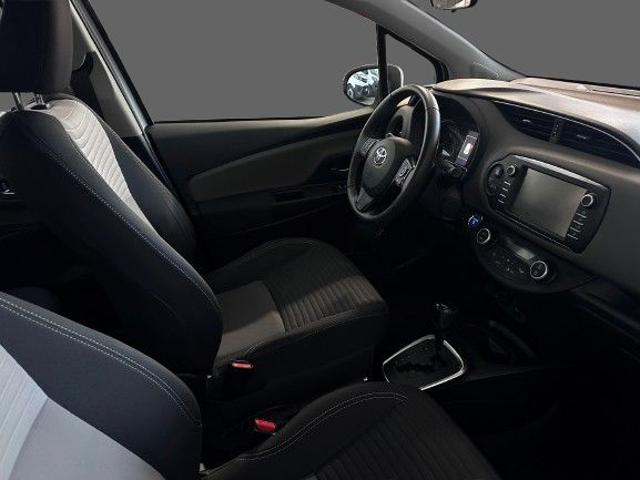 Toyota Yaris 1.5 Hybrid 5 porte Business - foto 2 di 4