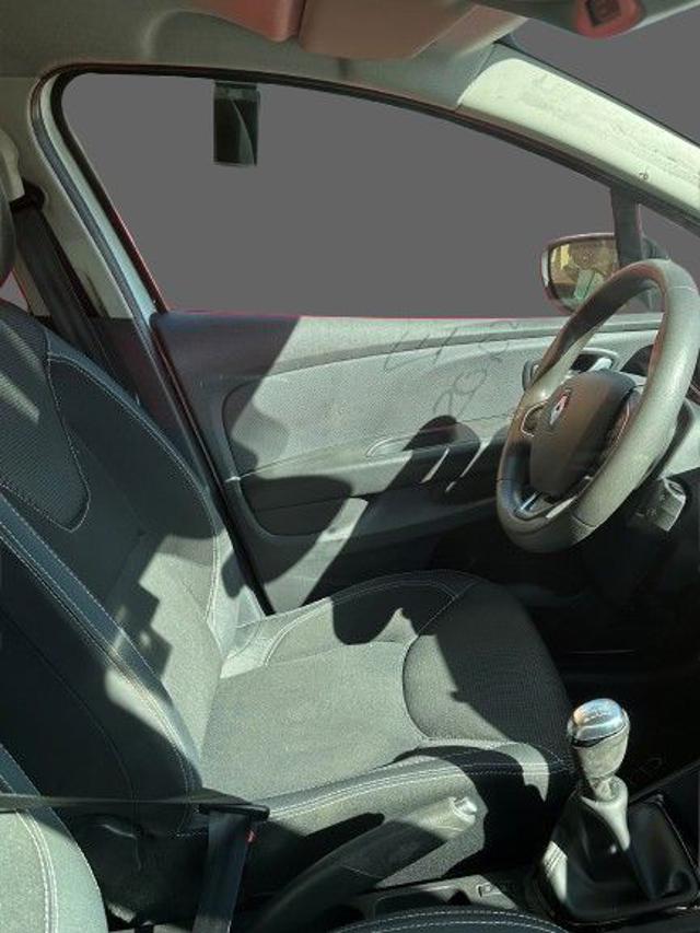 Renault Clio Sporter dCi 8V 75 CV Business - foto 2 di 4