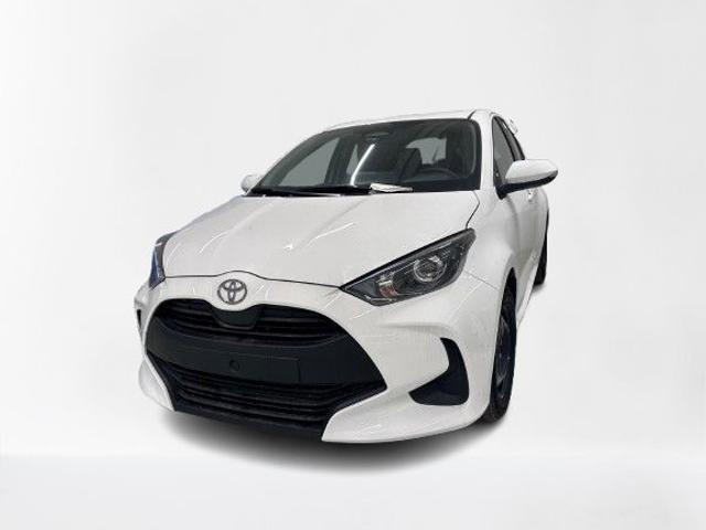 Toyota Yaris 1.5 Hybrid 5 porte Active km 0 a CAGLIARI