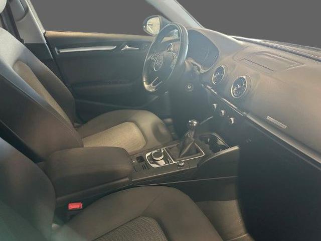 Audi A3 SPB 1.6 TDI 116 CV Business - foto 2 di 4