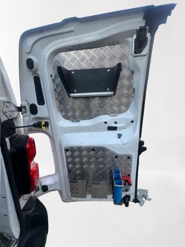 Toyota Proace 2.0D 122CV PL-TN Furgone Medium 4p.14q Comfort - foto 4 di 7