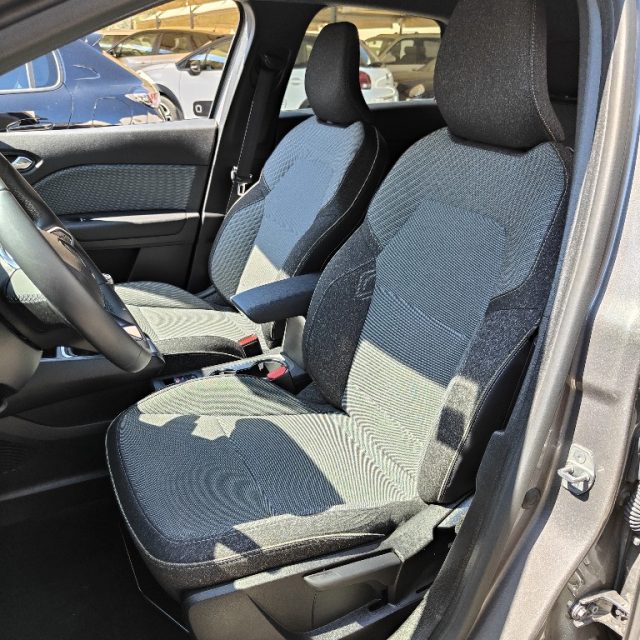 Renault Captur TCe 90 CV Techno - foto 4 di 4