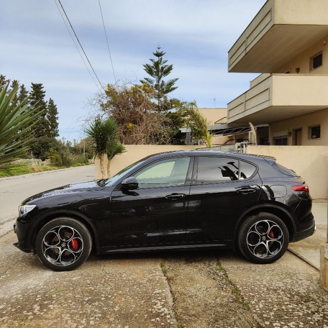 Alfa Romeo Stelvio 2.2 Turbodiesel 190 CV AT8 Q4 Sport-Tech - foto 2 di 4