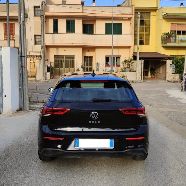 Volkswagen Golf 2.0 TDI 115 CV SCR Life - foto 3 di 4
