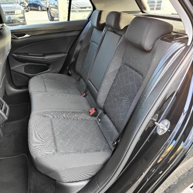 Volkswagen Golf 2.0 TDI 115 CV SCR Life - foto 4 di 4