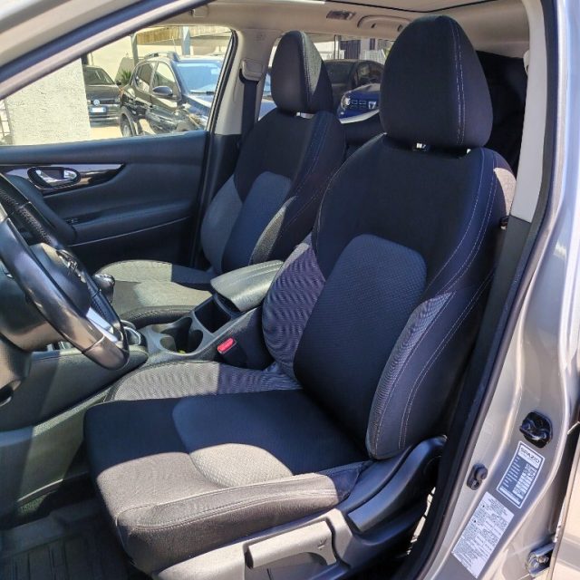 Nissan Qashqai 1.5 dCi 115 CV N-Connecta - foto 4 di 4