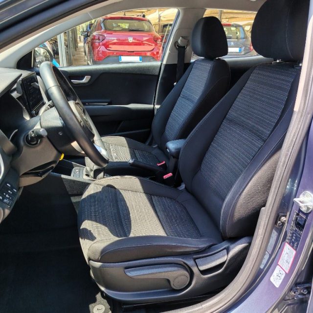 Kia Stonic 1.0 T-GDi MHEV iMT Style - foto 4 di 4
