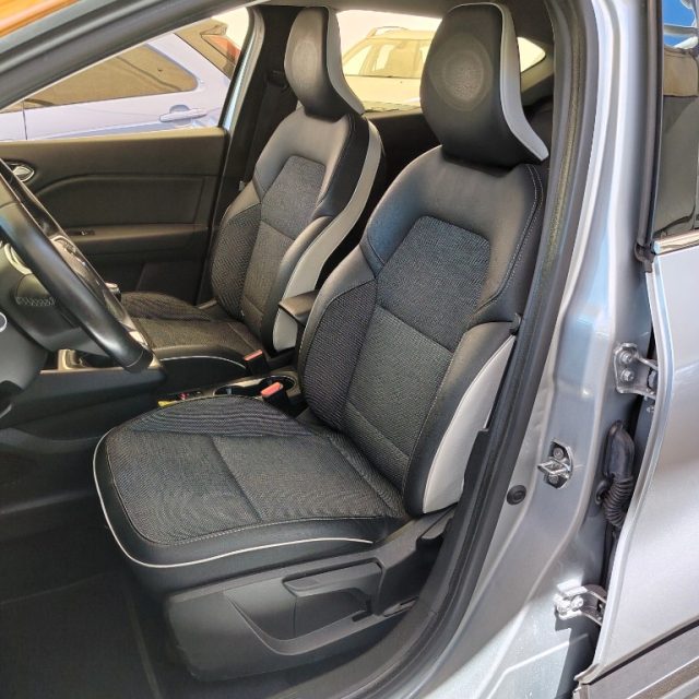 Renault Captur TCe 100 CV GPL Intens - foto 4 di 4