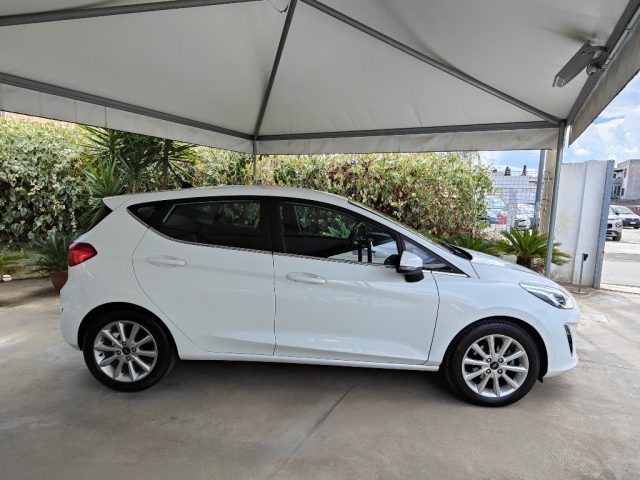 Ford Fiesta 1.5 TDCi 5 porte Titanium - foto 2 di 4