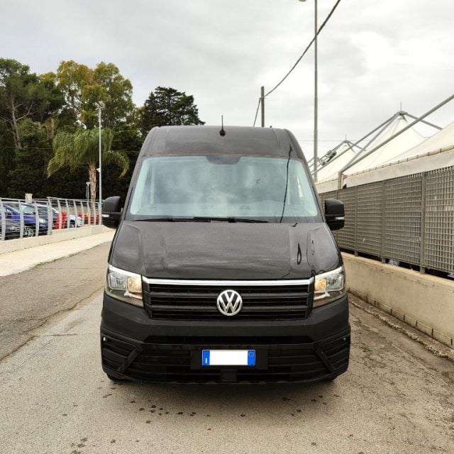 Volkswagen Crafter 30 2.0 TDI 140CV PM-TA Furgone usato a SCORRANO