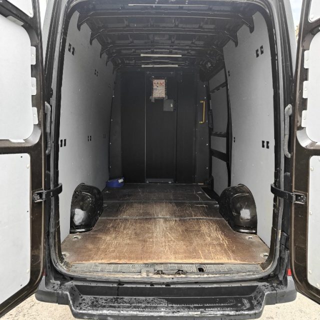 Volkswagen Crafter 30 2.0 TDI 140CV PM-TA Furgone - foto 4 di 4