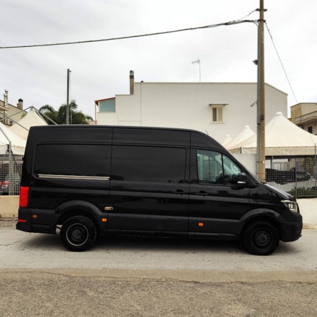 Volkswagen Crafter 30 2.0 TDI 140CV PM-TA Furgone - foto 2 di 4