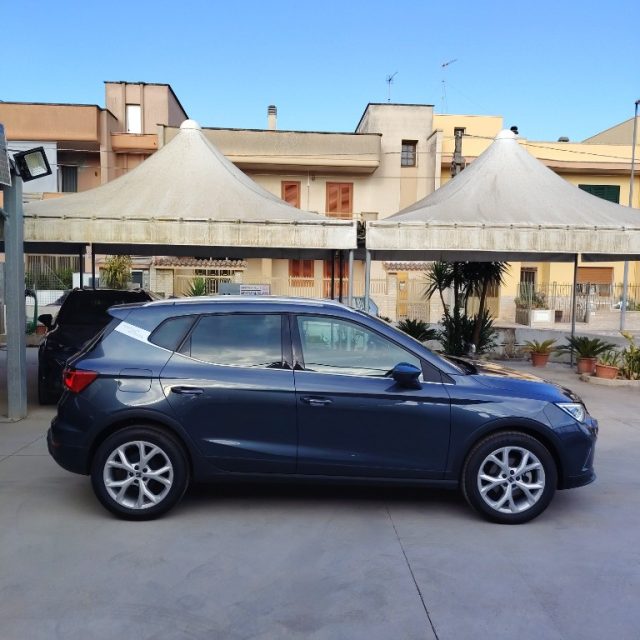 SEAT Arona FR 1.0 EcoTSI 115 CV - foto 2 di 4