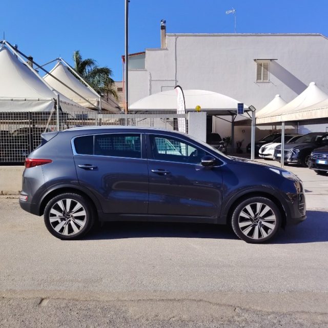 Kia Sportage 1.7 CRDI 2WD Class - foto 2 di 4