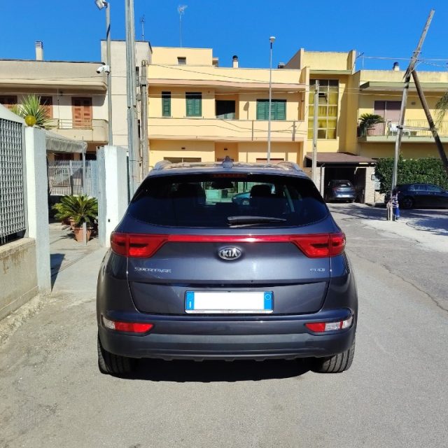 Kia Sportage 1.7 CRDI 2WD Class - foto 3 di 4