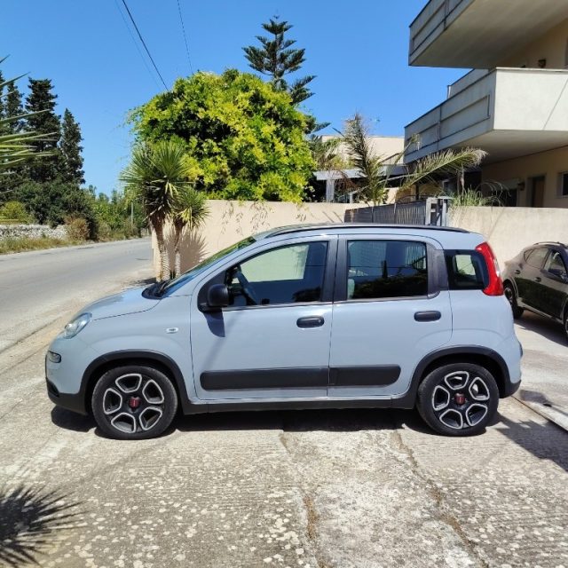 Fiat Panda 1.0 FireFly S&S Hybrid City Life - foto 2 di 8
