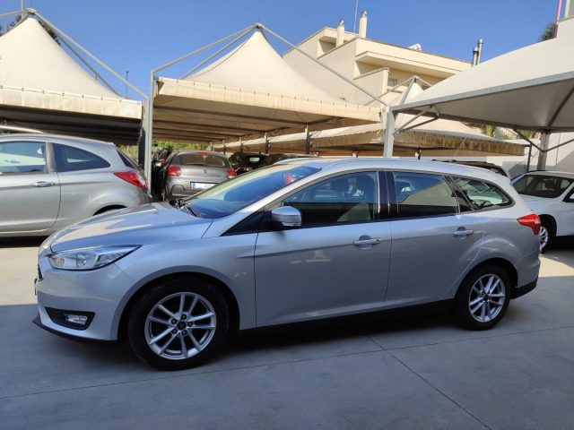 Ford Focus 1.5 TDCi 120 CV Start&Stop SW Business - foto 2 di 4