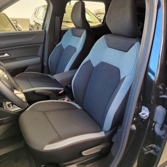 Dacia Duster Hybrid 140 CV Extreme KM0 - foto 4 di 4