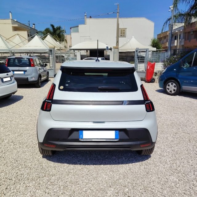 Renault R 5 E-Tech Electric 120 CV Urban Range Evolution - foto 3 di 4