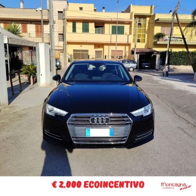 Audi A4 Avant 2.0 TDI 150 CV S tronic Business Sport, del 2017, 227.000 km, in vendita a Scorrano (LE)