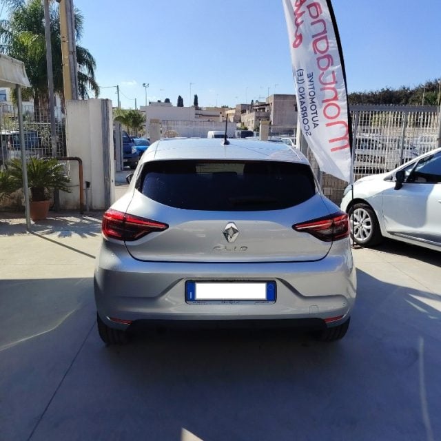 Renault Clio Blue dCi 100 CV Evolution - foto 3 di 4