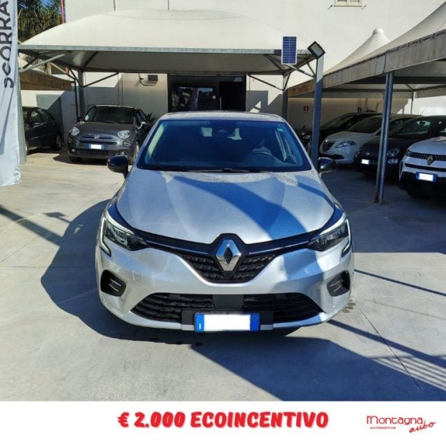 Renault Clio Blue dCi 100 CV Evolution, del 2023, 97.000 km, in vendita a Scorrano (LE)
