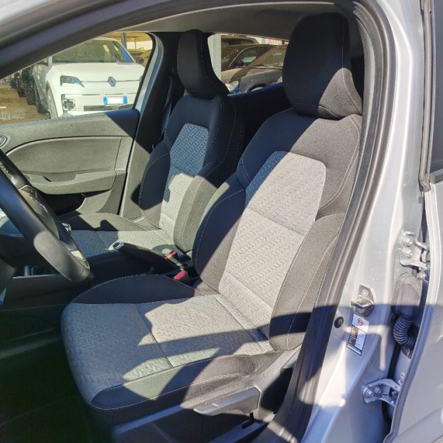 Renault Clio Blue dCi 100 CV Evolution - foto 4 di 4